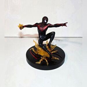 Marvel Gallery Spider-Man PS5 Mile Morales PVC Figure Collectible Comics LOOSE